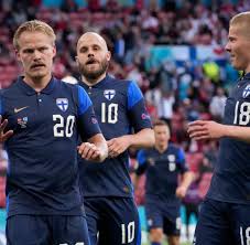 Romelu lukaku traf zum 1:0 für belgien, rannte in richtung kamera, packte diese mit beiden händen und rief chris, chris, i love you. Fussball Em 2021 Belgien Siegt 3 0 Gegen Russland Welt