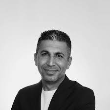 Alisa Ng's Instagram, Twitter & Facebook