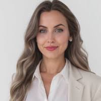 Tessa Hamm's Instagram, Twitter & Facebook