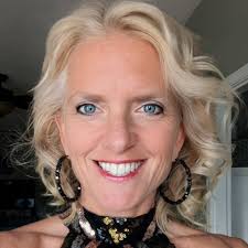 The Daytona State College Men's and Women's Cross Country teams wrapped up  their season with standout performances at the NJCAA National Championships  in Fort Dodge, Iowa, competing through nearly four inches of