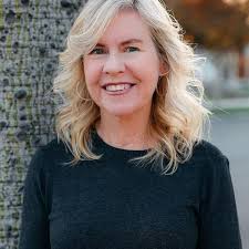 I Been in Sorrow's Kitchen and Licked Out All the Pots: A Novel eBook :  Straight, Susan: Amazon.ca: Books