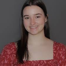 Marisa Miles's Instagram, Twitter & Facebook