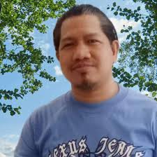 I know maiiba yung mundo ko but because of this love, I hope it can sustain  everything." Para kay Angelica Chua-Mandanas, hindi niya hinayaang maging  hadlang ang 48 taong age gap sa