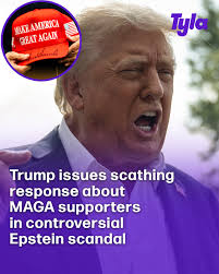 There's speculation that the Hollywood stars are actually brothers 😮