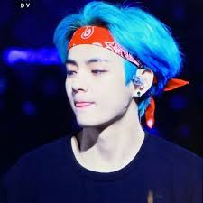 One In 2020 Blue Hair Aesthetic Blue Hair Girl With Pink Hair