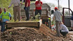 (photos by rick hinton) a total of seven bodies were found in the plot: Remains Of 7 Found In Grave In The Middle Of The Road