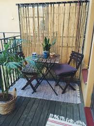 Sichtschutz Fur Terrasse Und Balkon Draussen Versteckt Sitzen Archzine Net Wohnung Terrasse Dekoration Wohnung Mit Balkon Einrichten Balkondekoration