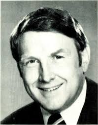 HOLLYWOOD CA 00020 3800070325*000000 CINR 231 MASS MEDIA CONSULTANT DIEGO  DOMINGO BOX 3030