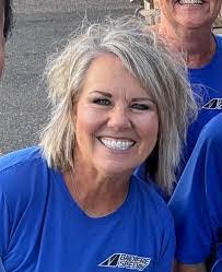 Lisa Kessinger's Instagram, Twitter & Facebook