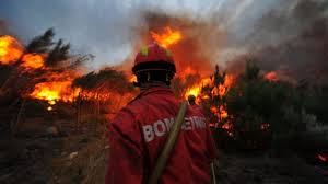 O incêndio que lavra há uma semana em monchique, na região do algarve no sul de portugal, está dominado desde as 08:30, segundo a autoridade nacional de proteção civil (anpc). Gnr Identifica Autor De Incendio Em Aljezur No Algarve Observador