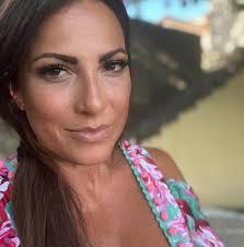 No I am not married yet , hope I will find bff🥹