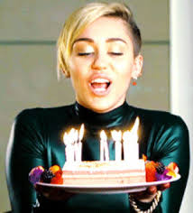 7 things miley cyrus calvin GIF en GIFER