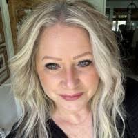 60+ "Tracey Riddle" profiles