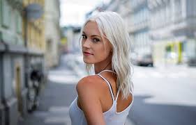 See more ideas about natural blondes, blonde hair, natural blonde hair. Hd Wallpaper Models Depth Of Field Girl Platinum Blonde White Hair Woman Wallpaper Flare