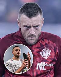 Jamie Vardy is still bagging braces and picking up POTM awards in a top  league at 38 years old. Baller 🍷