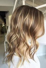 10 Medium Length Styles Perfect For Thin Hair Popular Haircuts Hair Styles Thin Hair Haircuts Dark Blonde Hair