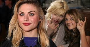 Frances Bean Cobain Resented Courtney Love After She Lost Custody, Here's  The Truth About Their Relationship Today