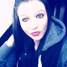 Lindsay Bernard's Instagram, Twitter & Facebook