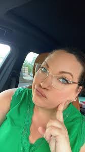 Janet Milliron's Instagram, Twitter & Facebook