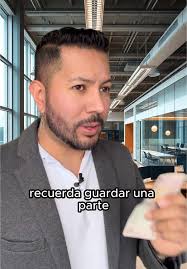 Muchos piensan que ahorrar es suficiente para asegurar su futuro, pero la  realidad es otra. Si el dinero solo se guarda, pierde valor con el tiempo.  📉 La clave está en invertirlo de manera inteligente ...