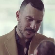 كشف الفنان السوري باسل خياط للمرة الأولى، عن وجهة نظره عن السبب الأساسي الذي دفع نقابة الفنانين في سوريا لطرده منها قبل مدة. Basselkhaiat With Love Ø¨Ø§Ø³Ù„ Ø®ÙŠØ§Ø· Bassel Khaiat Twitter