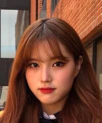 Kim Ah Ron (김아론)