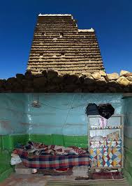 Outside And Inside An Asir House Saudi Arabia Arabian Art Southern Design Wattle And Daub