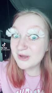 Evelyn Britt's Instagram, Twitter & Facebook