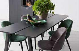 triomf eettafel matzwart blad zwart metalen poten tafels eetkamer woood eetkamerstoelen stoelen eetkamer idee