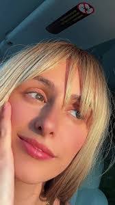 Veronica Neff's Instagram, Twitter & Facebook