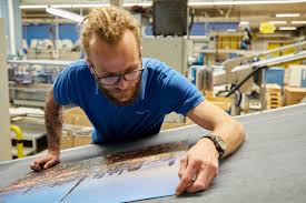 Each of the ravensburger what if puzzles are made up of 1000 pieces and measure 27 inches by 20 inches. Here S How Those Hot Jigsaw Puzzles Are Made The New York Times