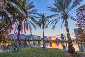 By lol zombie · december 3, 2013 i'm all for covering things in christmas lights, but this may be a bit much for the neighborhood to handle. Miami Holiday Light Installation Chistmas Lighint Setup Miami Electric