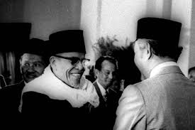 Dihalaman ini anda akan melihat gambar hitam putih tema kemerdekaan yang menarik! Apakah Kita Sudah Benar Benar Merdeka Merayakan Hamka