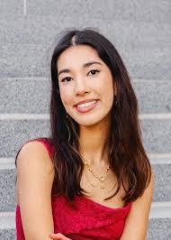 Kayla Andersen's Instagram, Twitter & Facebook