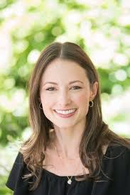 Annabelle Mills's Instagram, Twitter & Facebook