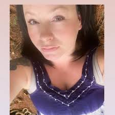 I think Robyn's biggest problem was she thought her sister wives were  supposed to be her friends. But they weren't friends they were sister  wives...thoughts?