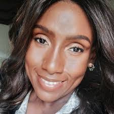 Collette James's Instagram, Twitter & Facebook