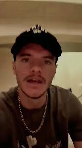 Travis Vest's Instagram, Twitter & Facebook