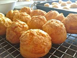 Crispy Cream Pai Shuu Puff Cream Puff Recipe Cream Puff Dessert Cream Puffs