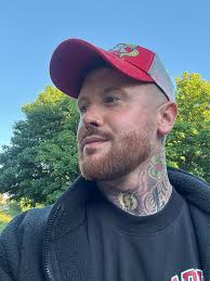 Happy Sunday everybody ❤️ Beautiful weather in Cork, Ireland last week x  🇮🇪 https://www.instagram.com/koreypower/?hl=en