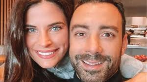 Χορεύει από την χαρά του ο σάκης τανιμανίδης: Gennhse H Xristina Mpompa O Tanimanidhs Ebgale Ta Mwra Sto Instagram H Prwth Fwtografia Twn Didymwn