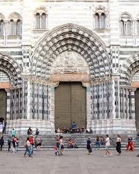 You can use the flybus service with a normal bus ticket (1,5 euros) or the bus+train local ticket (1,6 euros), and with a tourist ticket. Genoa Is The Italian City You Need To Visit Next