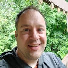 Tyler Akins's Instagram, Twitter & Facebook