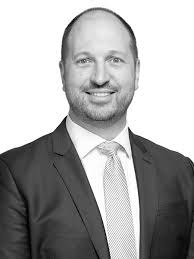 Matthew Hazelton's Instagram, Twitter & Facebook