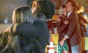 The pair were spotted holding hands while out and about in vancouver on sunday. Cole Sprouse Packs On The Pda With His Girlfriend Ari Fournier After A Dinner Date In Echo Park Daily Mail Online