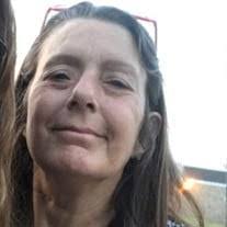 Shelly Clements's Instagram, Twitter & Facebook