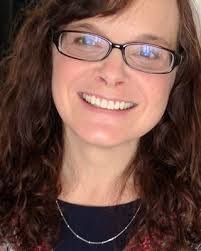 Kristin Travers's Instagram, Twitter & Facebook