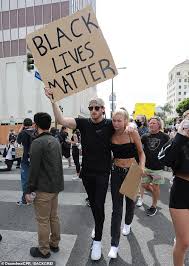 Logan paul will fight floyd mayweather jr. Logan Paul And Girlfriend Josie Canseco Support Black Lives Matter As They Protest In Hollywood Daily Mail Online