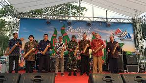 They were sold to the. Festival Teluk Gilimanuk Promosikan Keindahan Alam Seni Budaya Dan Kuliner Jembrana Times Indonesia