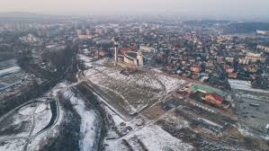 Jun 17, 2021 · i tylko jak tak przyglądam się z lotu ptaka temu popandemicznemu euro, to lekki niepokój mnie ogarnia, co do piłki właśnie. Lagiewniki I Sanktuarium Z Lotu Ptaka Niezwykle Zdjecia Zdjecia Zdjecie 71039 Lovekrakow Pl